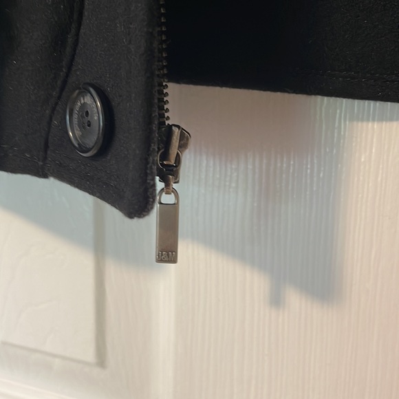 Johnson & Murphy Black jacket. Never worn. Zippered. Wool&cashmere. Dry clean. - Picture 6 of 11